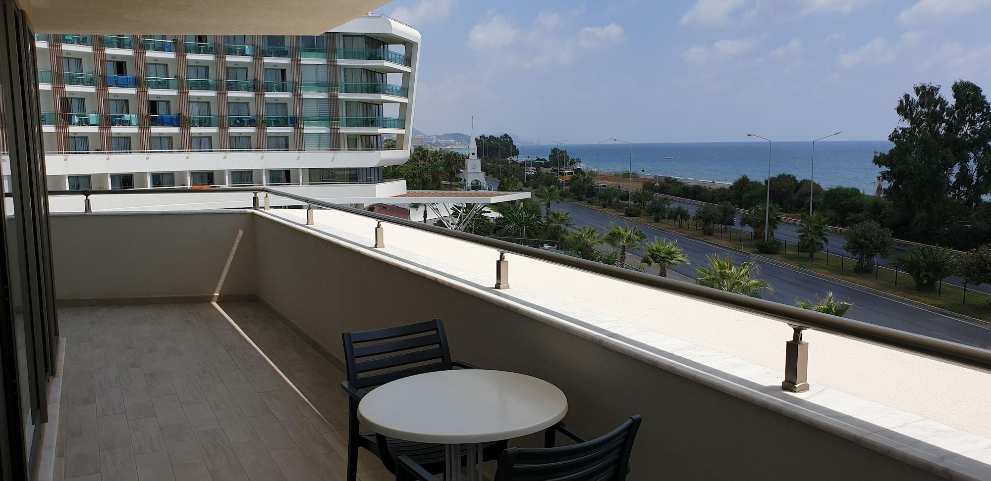 Xoria Deluxe Hotell Konaklı Exteriör bild
